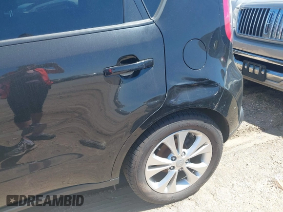 2015 Kia Soul + with VIN KNDJP3A54F7787403, listed as a IAAI auction lot 42198291 with 66,467 mi miles and . Bid and sale history available at DreamBid. Image 13.