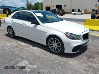 2012 Mercedes-Benz E 350 Luxury с VIN WDDHF5KB5CA608193, выставлен на аукционе IAAI как лот 42536910 с пробегом 17 834 миль миль и . История ставок и продаж доступна на DreamBid. Изображение 1.