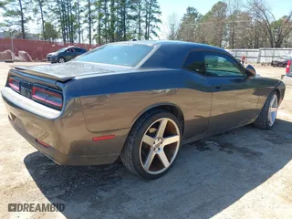 2015 Dodge Challenger R/T with VIN 2C3CDZAT2FH710640, listed as a IAAI auction lot 41753742 with 159,507 mi miles. Bid and sale history available at carsss.com. Image 4.
