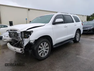 2018 Toyota Sequoia SR5 with VIN 5TDZY5G1XJS069711, listed as a Copart auction lot 74093274 with 97,817 mi miles and Salvage Title. Bid and sale history available at carsss.com. Image 1.