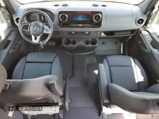 2024 Mercedes-Benz Sprinter with VIN W1W8NB6Y0RT164426, listed as a Copart auction lot 51678665 with 2,928 mi miles and Non Repairable. Bid and sale history available at DreamBid. Image 8.