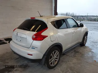 2013 Nissan Juke S with VIN JN8AF5MV1DT221881, listed as a IAAI auction lot 41192176 with 71,042 mi miles. Bid and sale history available at carsss.com. Image 4.