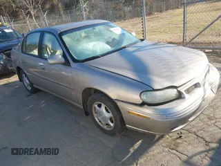 1998 Oldsmobile Cutlass GLS z VIN 1G3NG52M8W6329307, wystawiony jako IAAI lot #41650812 z przebiegiem 103 787 mil mil oraz . Historia ofert i sprzedaży dostępna na DreamBid. Obrazek 1.