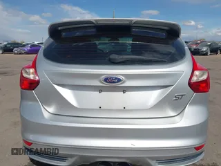 2014 Ford Focus ST with VIN 1FADP3L94EL422471, listed as a IAAI auction lot 41950492 with 80,440 mi miles and . Bid and sale history available at carsss.com. Image 16.