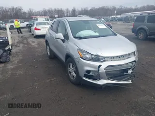 2020 Chevrolet Trax LS with VIN KL7CJKSB5LB028290, listed as a IAAI auction lot 41512101 with 102,480 mi miles. Bid and sale history available at carsss.com. Image 1.