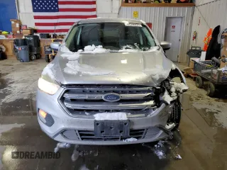 2017 Ford Escape SE with VIN 1FMCU9G98HUC02952, listed as a Copart auction lot 44396025 with 118,973 mi miles and Salvage Title. Bid and sale history available at carsss.com. Image 5.