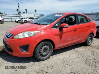 2013 Ford Fiesta SE z VIN 3FADP4BJXDM162348, wystawiony jako Copart lot #52332345 z przebiegiem 108 688 mil mil oraz Szkoda całkowita • Salvage title. Historia ofert i sprzedaży dostępna na DreamBid. Obrazek 1.
