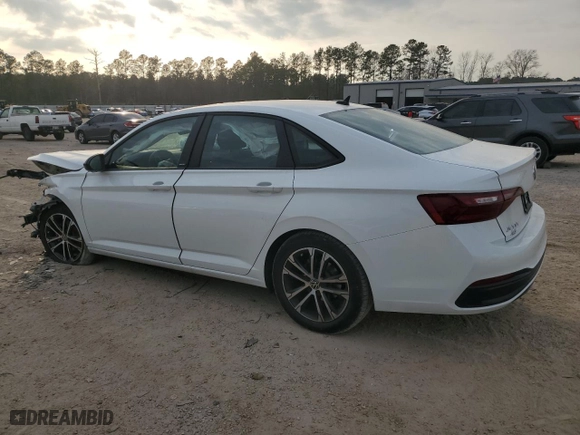 2024 Volkswagen Jetta Sport with VIN 3VWBM7BU6RM079641, listed as a Copart auction lot 43957135 with 9,578 mi miles and Salvage Title. Bid and sale history available at carsss.com. Image 2.