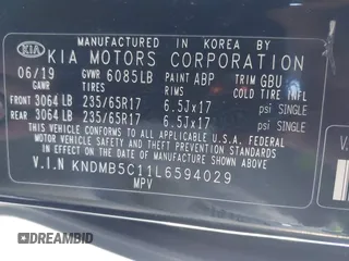 2020 Kia Sedona EX with VIN KNDMB5C11L6594029, listed as a IAAI auction lot 40951800 with 164,989 mi miles. Bid and sale history available at carsss.com. Image 9.
