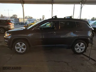 2021 Jeep Compass Altitude with VIN 3C4NJCBB3MT522861, listed as a IAAI auction lot 40885753 with 98,583 mi miles. Bid and sale history available at carsss.com. Image 15.