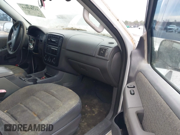 2005 Ford Explorer XLS with VIN 1FMZU62K75UB53046, listed as a IAAI auction lot 41384844 with 348,992 mi miles and . Bid and sale history available at DreamBid. Image 5.