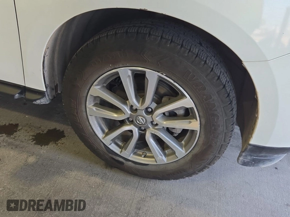 2014 Nissan Pathfinder S with VIN 5N1AR2MM5EC711181, listed as a IAAI auction lot 42665593 with 205,546 mi miles and . Bid and sale history available at DreamBid. Image 27.