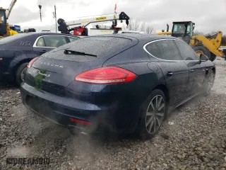 2016 Porsche Panamera S Hybrid with VIN WP0AD2A70GL040698, listed as a Copart auction lot 44634575 with 114,563 mi miles and Salvage Title. Bid and sale history available at carsss.com. Image 3.