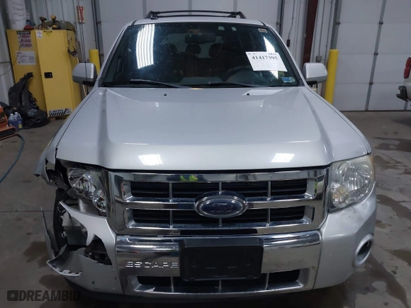 2009 Ford Escape Limited with VIN 1FMCU94G29KC05247, listed as a IAAI auction lot 41417395 with 204,256 mi miles. Bid and sale history available at carsss.com. Image 12.