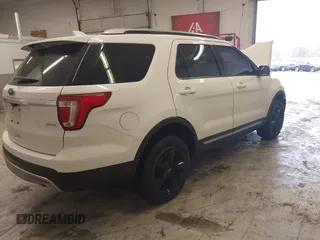 2017 Ford Explorer XLT with VIN 1FM5K8D89HGB36950, listed as a IAAI auction lot 41083427 with Not Provided miles and . Bid and sale history available at carsss.com. Image 4.