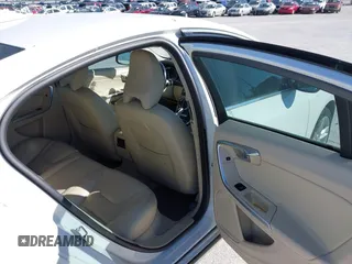 2015 Volvo S60 T5 Drive-E Platinum with VIN YV140MFM7F1346644, listed as a IAAI auction lot 41984716 with 78,210 mi miles. Bid and sale history available at carsss.com. Image 8.