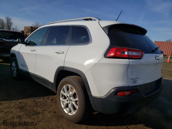 2015 Jeep Cherokee Latitude with VIN 1C4PJMCS1FW788485, listed as a Copart auction lot 48595835 with 18,704 mi miles and Salvage Title. Bid and sale history available at carsss.com. Image 3.
