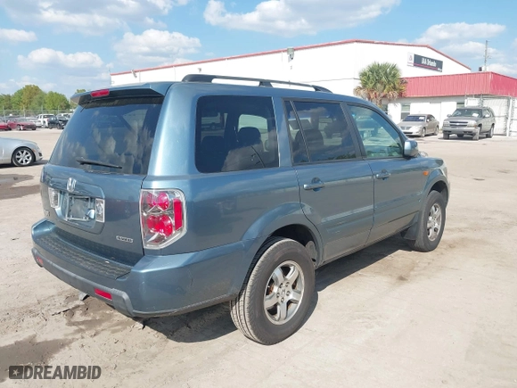 2008 Honda Pilot EX-L with VIN 5FNYF18728B021440, listed as a IAAI auction lot 41804713 with 135,786 mi miles. Bid and sale history available at carsss.com. Image 4.