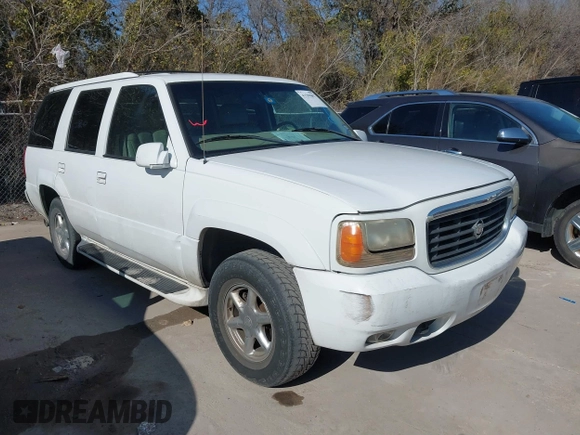 2000 Cadillac Escalade with VIN 1GYEK13R9YR149637, listed as a IAAI auction lot 41599887 with 206,835 mi miles and . Bid and sale history available at DreamBid. Image 1.