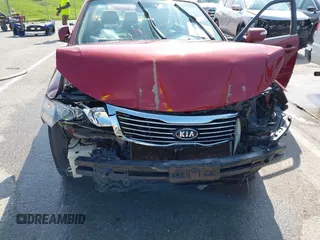 2010 Kia Optima LX z VIN KNAGG4A88A5435095, wystawiony jako IAAI lot #42085605 z przebiegiem 188 685 mil mil oraz . Historia ofert i sprzedaży dostępna na DreamBid. Obrazek 6.