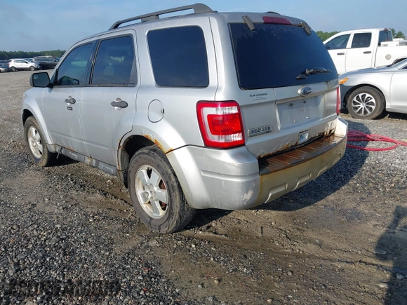 2011 Ford Escape XLT с VIN 1FMCU9D72BKC01477, выставлен на аукционе IAAI как лот 42702010 с пробегом 225 814 миль миль и . История ставок и продаж доступна на DreamBid. Изображение 6.
