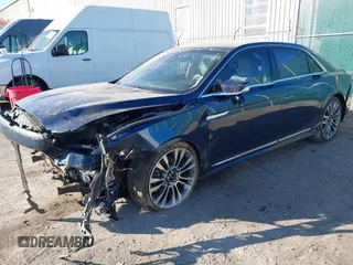 2017 Lincoln Continental Reserve z VIN 1LN6L9NC9H5609249, wystawiony jako IAAI lot #40685968 z przebiegiem 103 051 mil mil oraz . Historia ofert i sprzedaży dostępna na DreamBid. Obrazek 2.