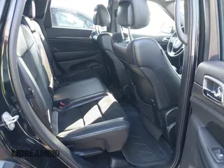 2017 Jeep Grand Cherokee Laredo with VIN 1C4RJFAGXHC817666, listed as a IAAI auction lot 42036817 with 119,698 mi miles. Bid and sale history available at carsss.com. Image 8.