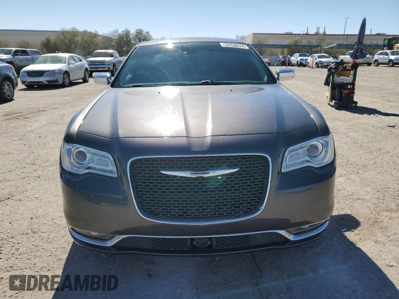 2017 Chrysler 300 C z VIN 2C3CCAEG0HH585755, wystawiony jako Copart lot #45347695 z przebiegiem 80 846 mil mil oraz Czysty tytuł • Clean title. Historia ofert i sprzedaży dostępna na DreamBid. Obrazek 6.