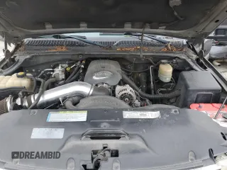 2001 Chevrolet Suburban LT with VIN 3GNGK26U31G141020, listed as a Copart auction lot 86370664 with 186,896 mi miles and Salvage Title. Bid and sale history available at carsss.com. Image 12.