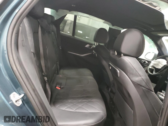 2026 BMW X5 xDrive40i z VIN 5UX23EU04T9052995, wystawiony jako Copart lot #61350465 z przebiegiem Nie podano mil oraz Czysty tytuł • Clean title. Historia ofert i sprzedaży dostępna na DreamBid. Obrazek 11.
