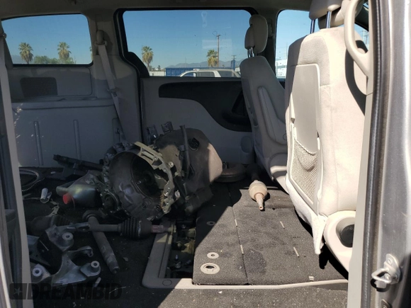2014 Dodge Grand Caravan SE 30th Anniversary with VIN 2C4RDGBG5ER209391, listed as a Copart auction lot 76408524 with 136,403 mi miles and Clean Title. Bid and sale history available at DreamBid. Image 11.