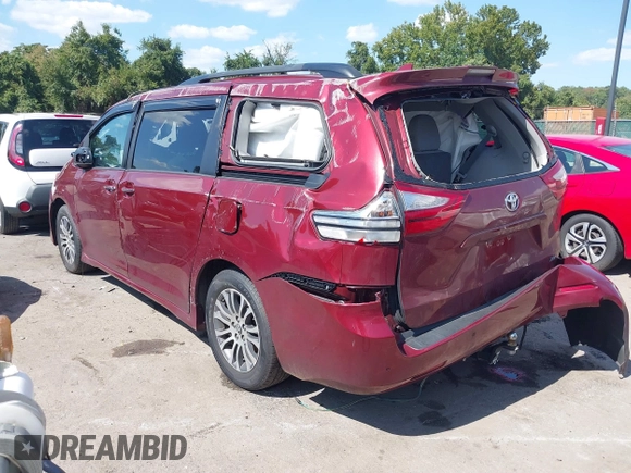 2019 Toyota Sienna XLE Auto Access Seat with VIN 5TDYZ3DC5KS981215, listed as a IAAI auction lot 40288449 with 73,473 mi miles. Bid and sale history available at carsss.com. Image 3.
