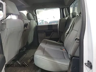 2017 Ford F-250 Lariat z VIN 1FT7W2B63HED19790, wystawiony jako IAAI lot #42791472 z przebiegiem 77 237 mil mil oraz . Historia ofert i sprzedaży dostępna na DreamBid. Obrazek 3.