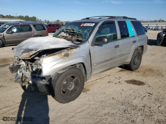 2004 Chevrolet TrailBlazer LS with VIN 1GNDS13S542222033, listed as a Copart auction lot 88223825 with 0 mi miles and Clean Title. Bid and sale history available at carsss.com. Image 1.