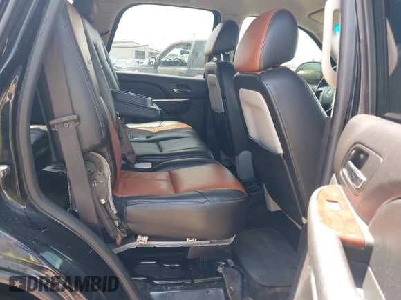 2012 Chevrolet Tahoe LS z VIN 1GNSCAE0XCR201183, wystawiony jako IAAI lot #42456344 z przebiegiem 163 774 mil mil oraz . Historia ofert i sprzedaży dostępna na DreamBid. Obrazek 8.
