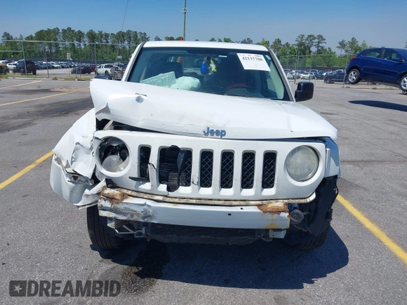 2013 Jeep Patriot Limited z VIN 1C4NJRCB3DD274375, wystawiony jako IAAI lot #42137708 z przebiegiem 185 018 mil mil oraz . Historia ofert i sprzedaży dostępna na DreamBid. Obrazek 12.