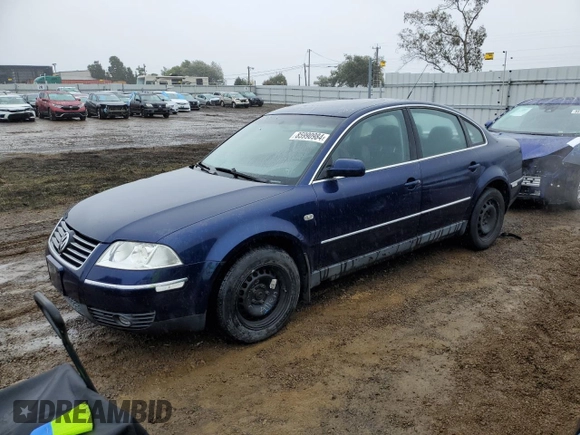 2002 Volkswagen Passat GLX z VIN WVWTH63B32P069555, wystawiony jako Copart lot #85990984 z przebiegiem 69 310 mil mil oraz Czysty tytuł • Clean title. Historia ofert i sprzedaży dostępna na DreamBid. Obrazek 1.