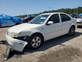 2003 Volkswagen Jetta GLS with VIN 3VWSP69M13M016896, listed as a Copart auction lot 52812065 with 196,125 mi miles and Salvage title. Bid and sale history available at DreamBid. Image 1.