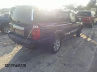 2007 Jeep Commander Overland z VIN 1J8HG68257C657840, wystawiony jako IAAI lot #41535879 z przebiegiem 196 783 mil mil oraz . Historia ofert i sprzedaży dostępna na DreamBid. Obrazek 4.