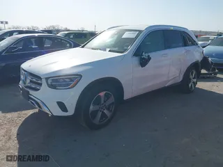 2022 Mercedes-Benz GLC with VIN W1N0G8DB7NG106295, listed as a IAAI auction lot 41842882 with 30,526 mi miles. Bid and sale history available at carsss.com. Image 18.