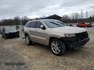 2014 Jeep Grand Cherokee Summit with VIN 1C4RJFJM8EC300013, listed as a Copart auction lot 48210285 with 152,090 mi miles and Clean title. Bid and sale history available at DreamBid. Image 4.