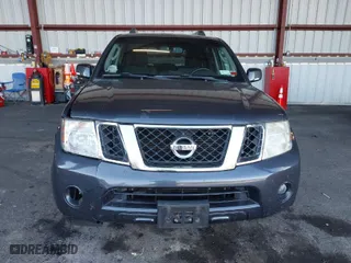 2011 Nissan Pathfinder LE with VIN 5N1AR1NB1BC616913, listed as a IAAI auction lot 40627326 with 119,372 mi miles. Bid and sale history available at carsss.com. Image 12.
