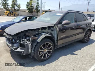 2019 Porsche Cayenne with VIN WP1AA2AY4KDA13569, listed as a Copart auction lot 58477775 with 62,886 mi miles and Salvage title. Bid and sale history available at DreamBid. Image 1.