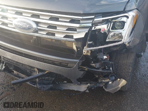 2021 Ford Expedition Max Limited z VIN 1FMJK2AT4MEA38130, wystawiony jako IAAI lot #41303590 z przebiegiem 75 972 mil mil oraz . Historia ofert i sprzedaży dostępna na DreamBid. Obrazek 6.