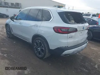 2022 BMW X5 sDrive40i with VIN 5UXCR4C05N9L80492, listed as a IAAI auction lot 41353938 with 58,468 mi miles. Bid and sale history available at carsss.com. Image 3.