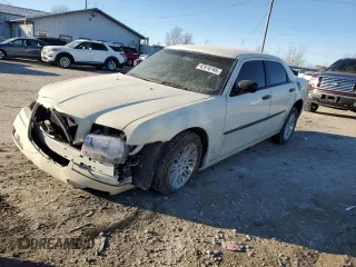 2010 Chrysler 300 Touring with VIN 2C3CA5CV7AH288907, listed as a Copart auction lot 42918165 with 196,165 mi miles and Salvage Title. Bid and sale history available at carsss.com. Image 1.