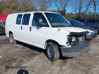 2007 Chevrolet Express Cargo z VIN 1GCFG15X171172320, wystawiony jako IAAI lot #41072238 z przebiegiem 300 000 mil mil oraz . Historia ofert i sprzedaży dostępna na DreamBid. Obrazek 1.