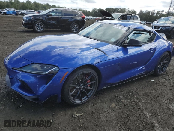2023 Toyota Supra 3.0 z VIN WZ1DB0G02PW059707, wystawiony jako Copart lot #69791693 z przebiegiem 7559 mil mil oraz . Historia ofert i sprzedaży dostępna na DreamBid. Obrazek 1.