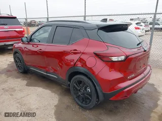 2022 Nissan Kicks SR with VIN 3N1CP5DV9NL495582, listed as a IAAI auction lot 41535688 with 19,570 mi miles. Bid and sale history available at carsss.com. Image 3.