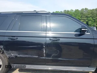 2021 Ford Expedition Max XLT z VIN 1FMJK1HT8MEA43377, wystawiony jako IAAI lot #42311297 z przebiegiem 81 131 mil mil oraz . Historia ofert i sprzedaży dostępna na DreamBid. Obrazek 14.
